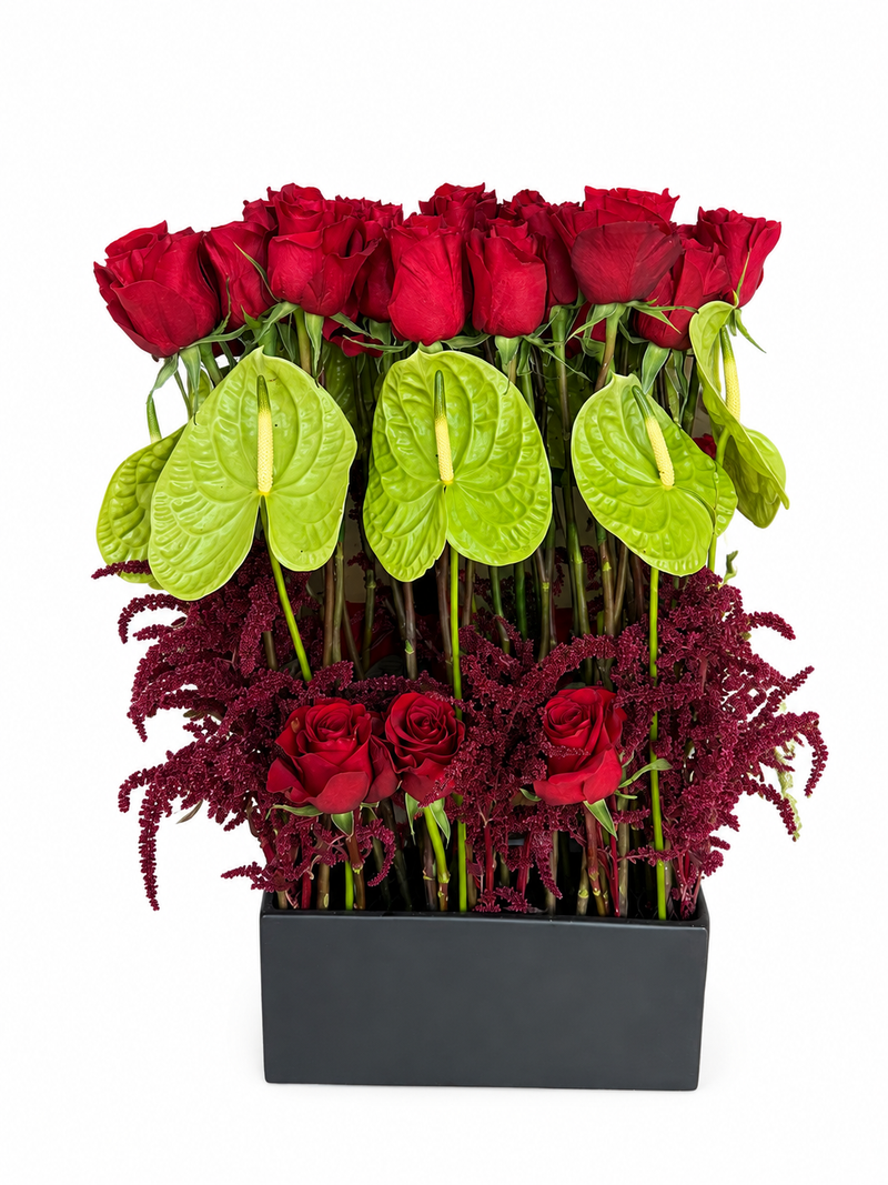 Rosa's Nomad Rouge Arrangement
